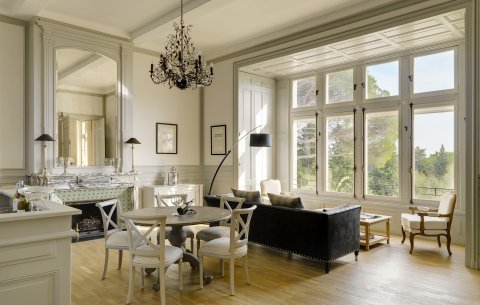 Perfekt eiendom for din neste store fest! Perfekt eiendom for din neste store fest!