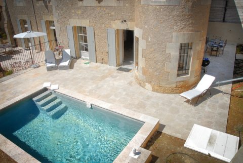 Bolig med privat pool Bolig med privat pool